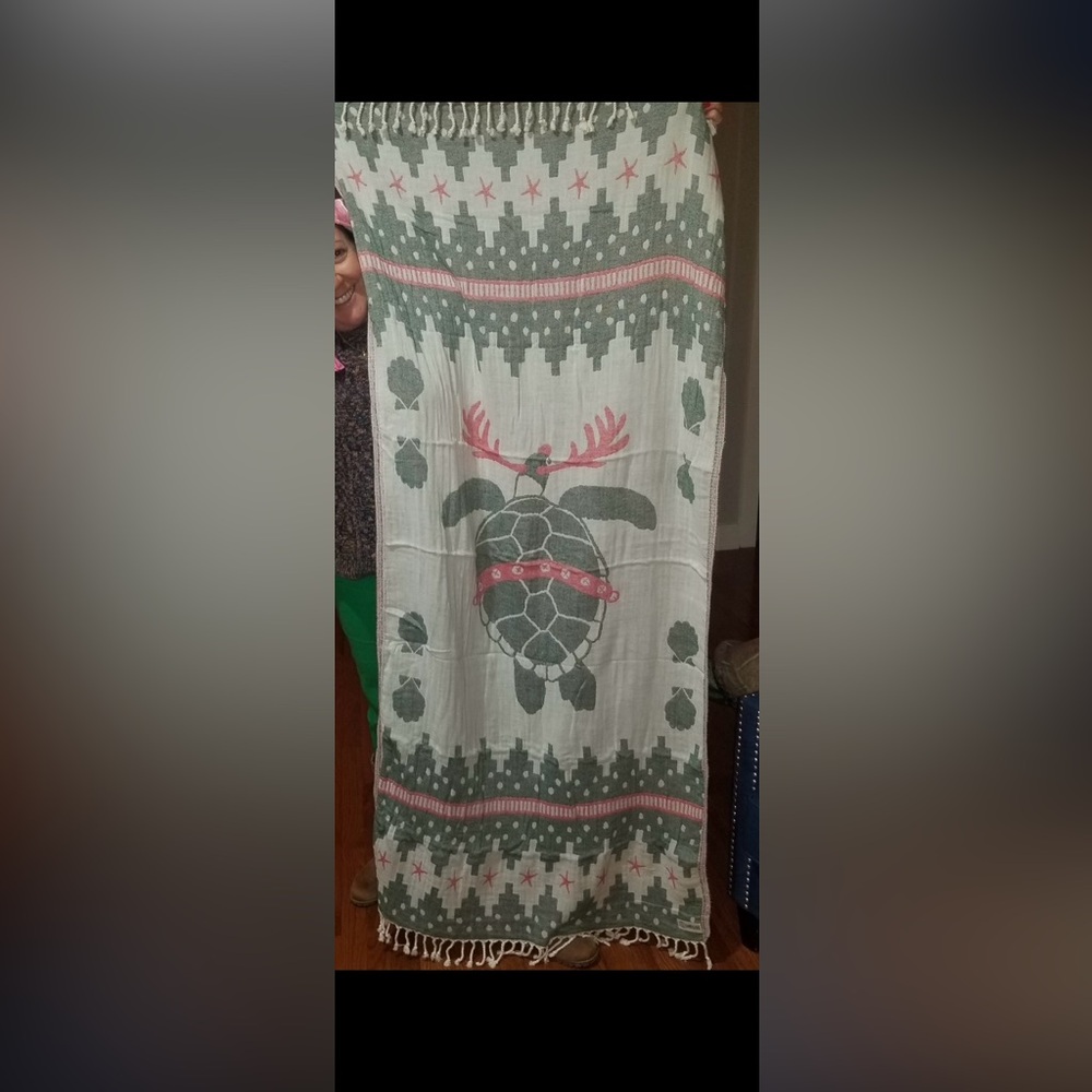 NWT Vintage Sand Cloud Holiday Turtle Towel - Picture 2 of 2